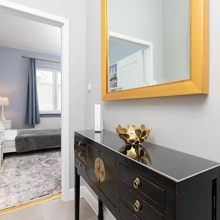 Sea Shell By Renters * Sopot